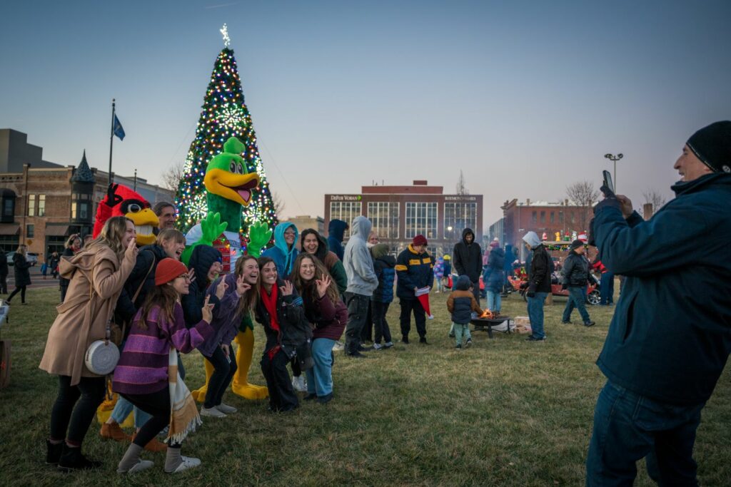 Ball State students taking "ussie" at Canan Commons